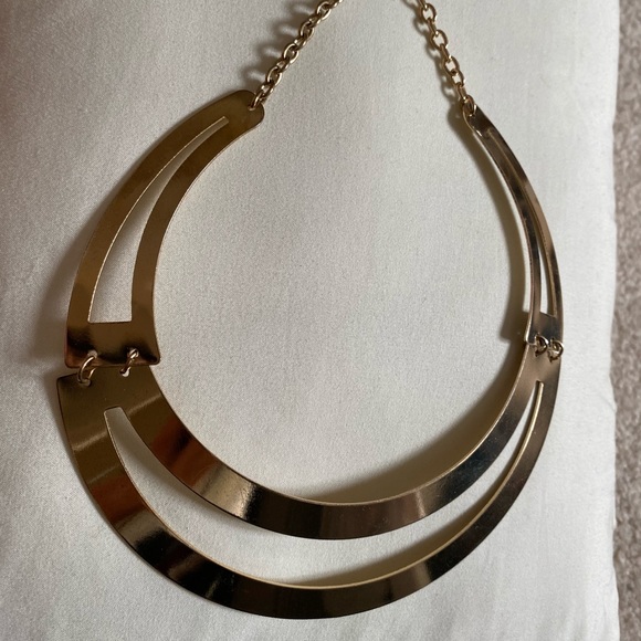 6 Statement necklaces! - PERFECT CONDITION - Picture 6 of 6